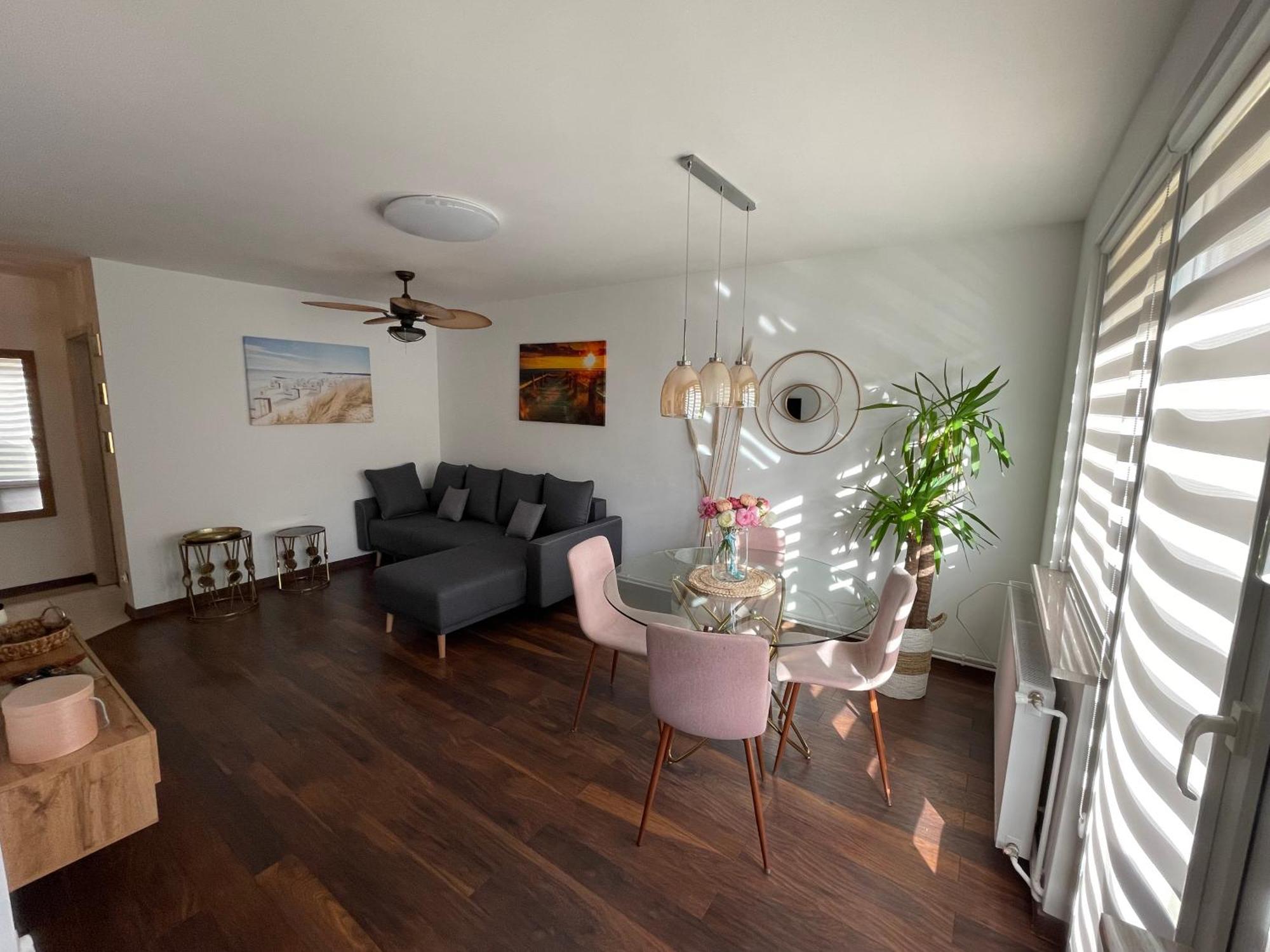 Apartament Przy Uzdrowisku. Kamien Pomorski Luaran gambar