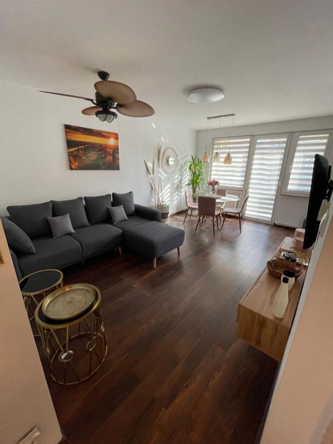 Apartament Przy Uzdrowisku. Kamien Pomorski Luaran gambar